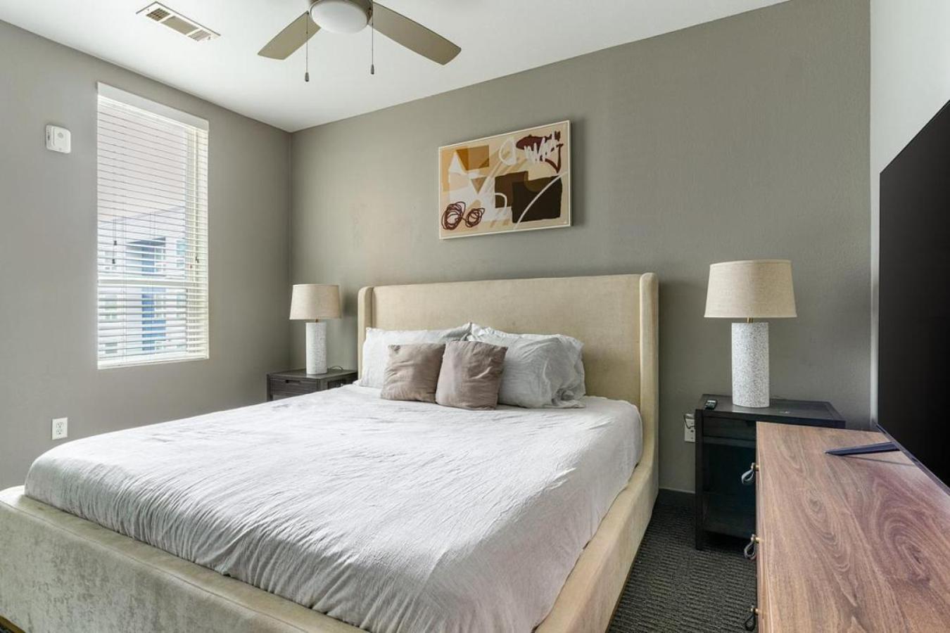Landing At The Nine At - 4 Bedrooms In Apartment